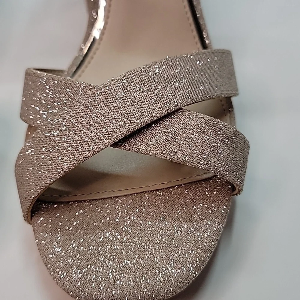 NINA NWOT GLITTER BLOCK HEEL PLATFORM SANDALS SZ 6 SPARKLE